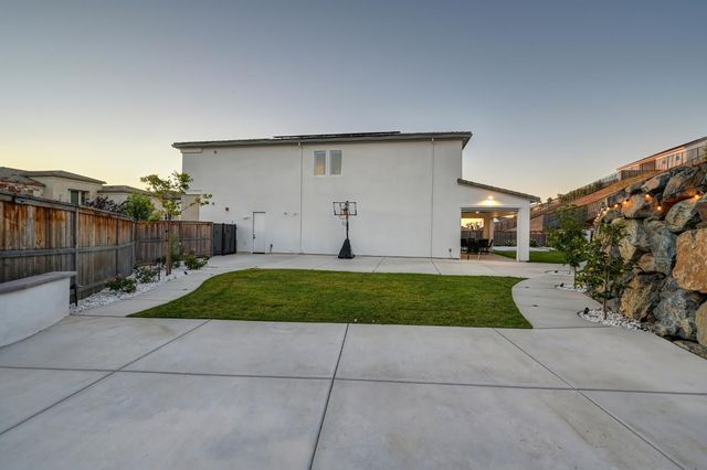 5085 Glacier Peak Dr, El Dorado Hills, CA 95762