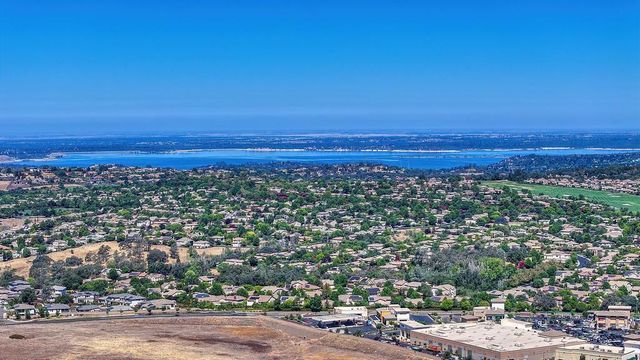 5085 Glacier Peak Dr, El Dorado Hills, CA 95762