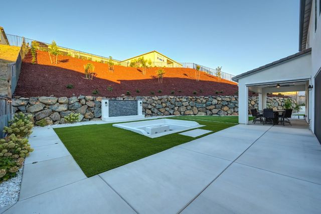 5085 Glacier Peak Dr, El Dorado Hills, CA 95762