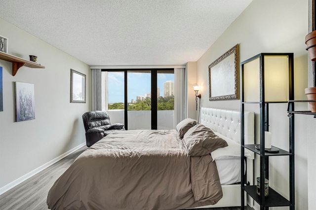 4200 N Ocean Drive 2-306, Riviera Beach, FL 33404