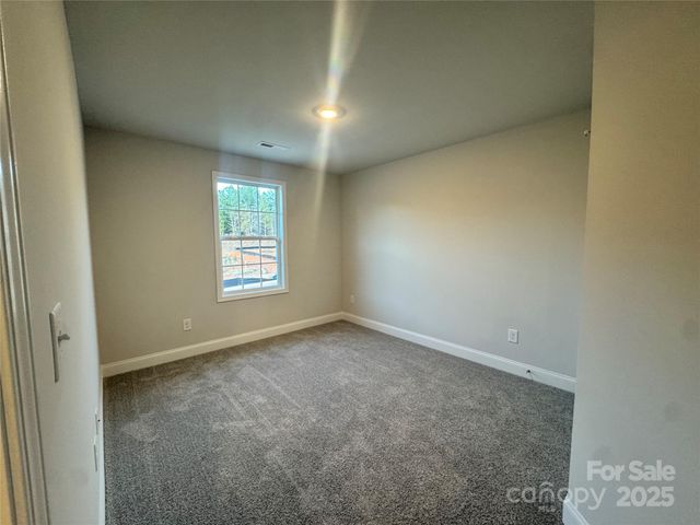 709 Inwood Hill Drive 97, Gastonia, NC 28056