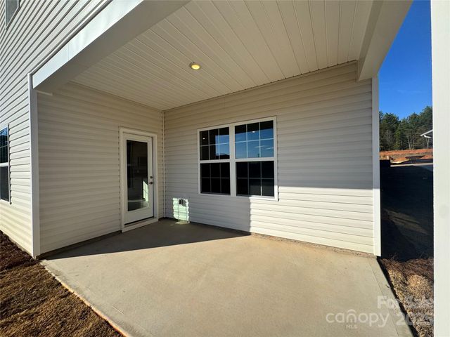 709 Inwood Hill Drive 97, Gastonia, NC 28056