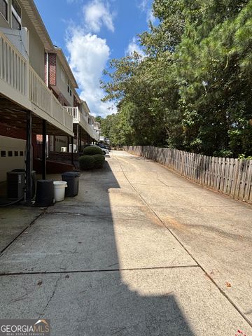 5630 Garden Circle, Douglasville, GA 30135