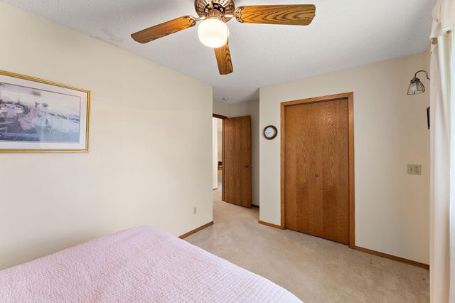 5241 Vera Cruz Avenue N, Crystal, MN 55429