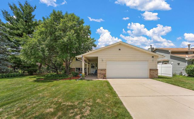 5241 Vera Cruz Avenue N, Crystal, MN 55429