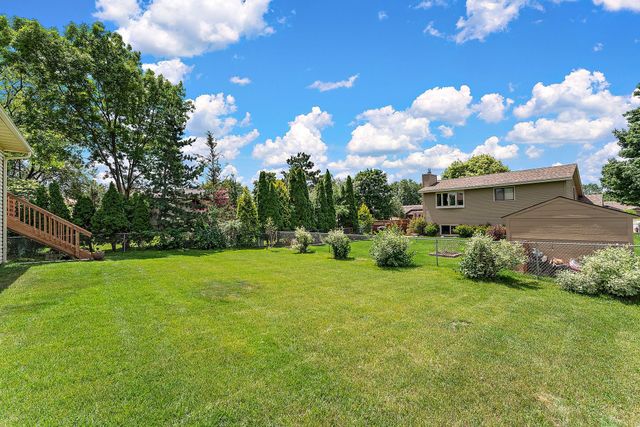 5241 Vera Cruz Avenue N, Crystal, MN 55429