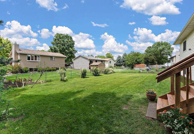 5241 Vera Cruz Avenue N, Crystal, MN 55429