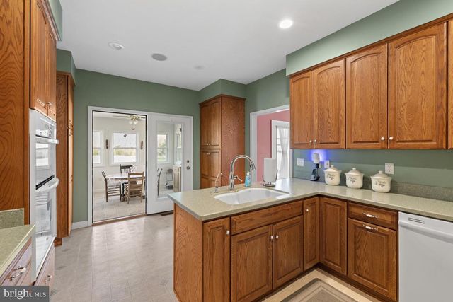 817 ORKNEY GRADE, Basye, VA 22810