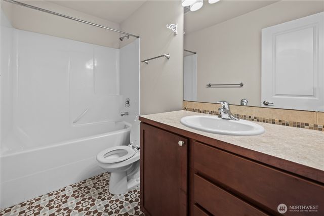 2647 19th Street, Bremerton, WA 98312