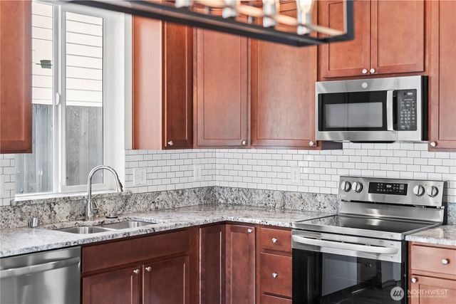 2647 19th Street, Bremerton, WA 98312
