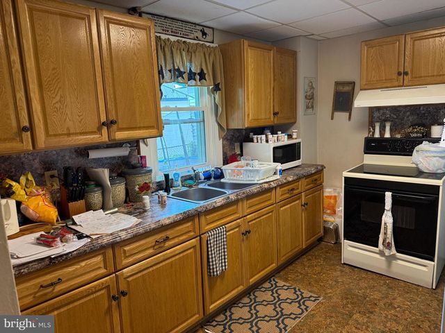 265 W 5TH ST, Lewistown, PA 17044