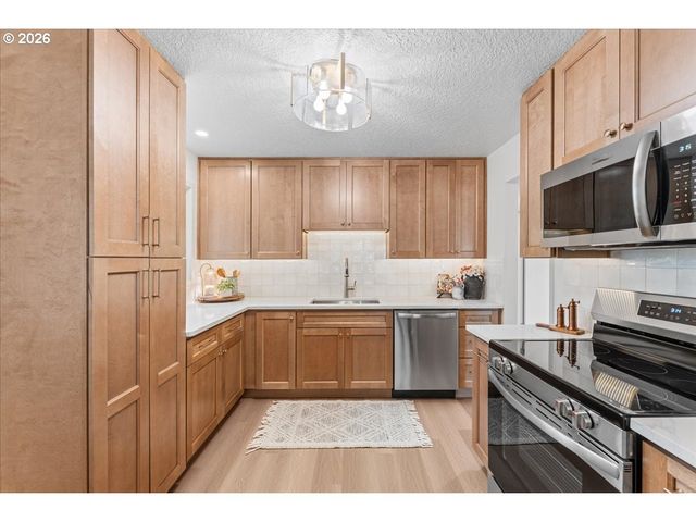3050 Se 119TH Ave, Portland, OR 97266