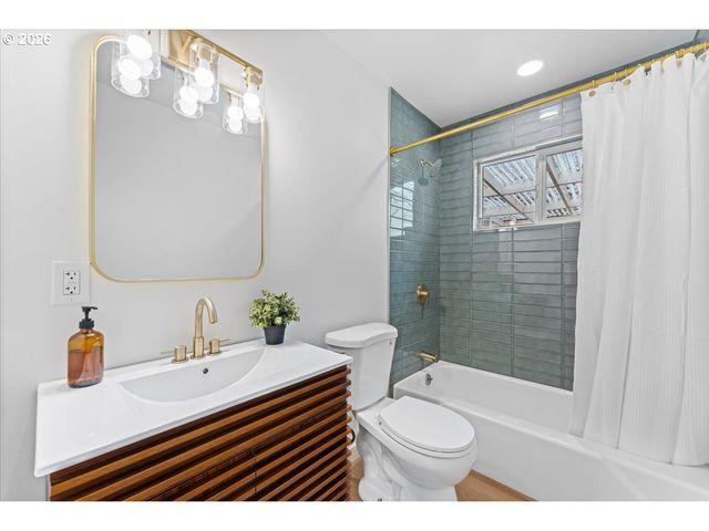 3050 Se 119TH Ave, Portland, OR 97266