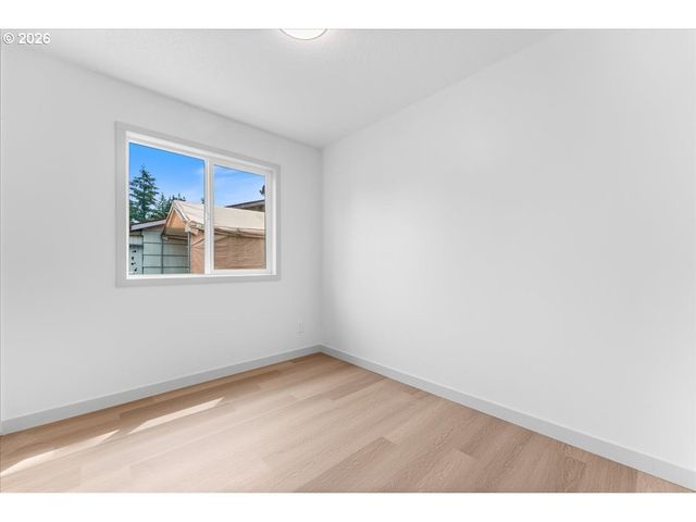 3050 Se 119TH Ave, Portland, OR 97266
