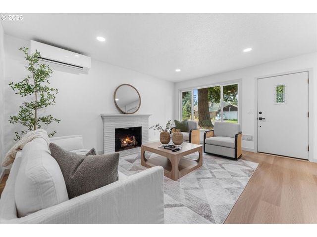 3050 Se 119TH Ave, Portland, OR 97266