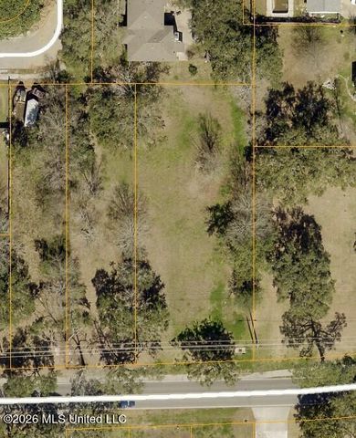 4307 Washington Avenue, Pascagoula, MS 39581