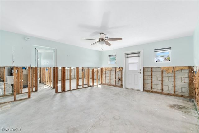 4896 Esplanade ST, Bonita Springs, FL 34134