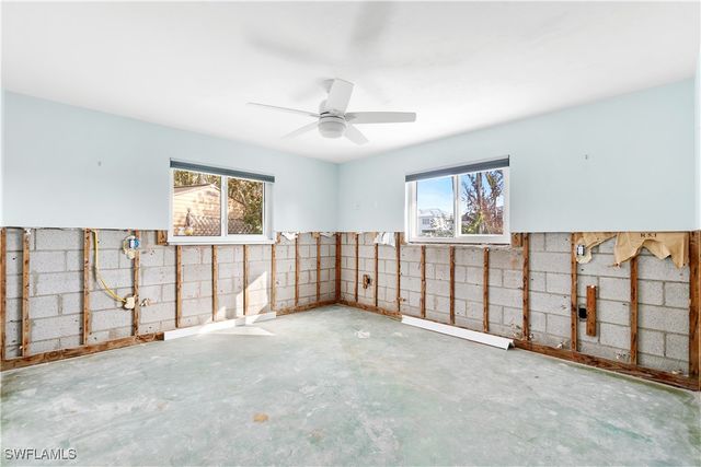 4896 Esplanade ST, Bonita Springs, FL 34134