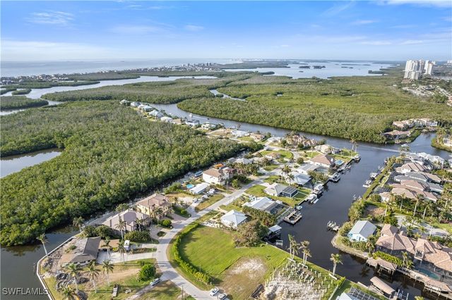 4896 Esplanade ST, Bonita Springs, FL 34134