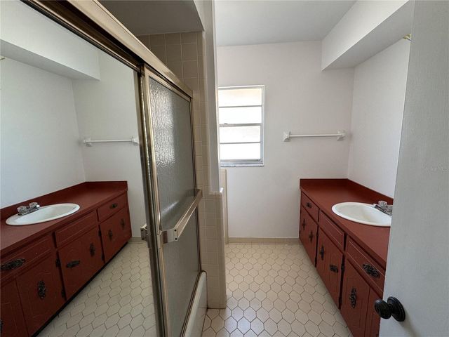 240 NASSAU ROAD, Winter Haven, FL 33884