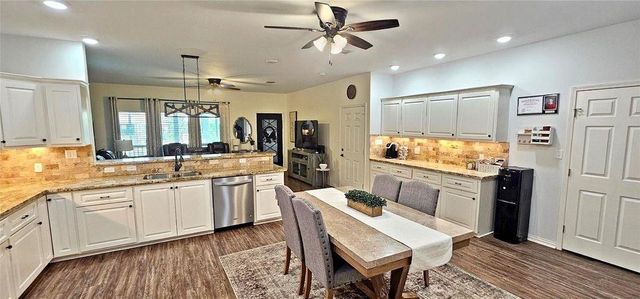 201 Smith Street, Columbus, TX 78934