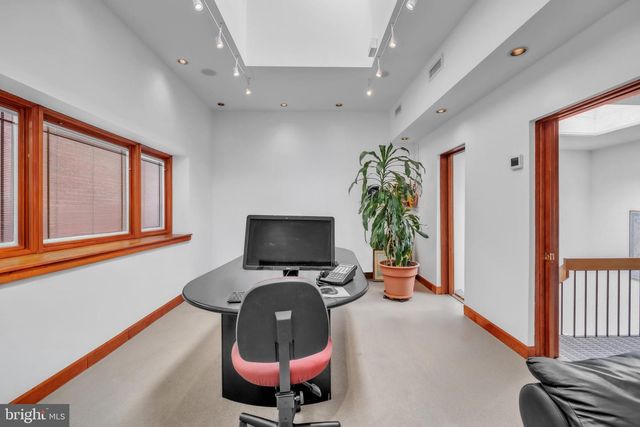 610 S 2ND ST, Philadelphia, PA 19147
