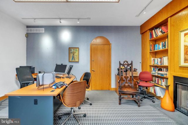 610 S 2ND ST, Philadelphia, PA 19147