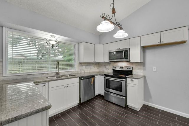 11415 Waxwood Drive, Houston, TX 77089