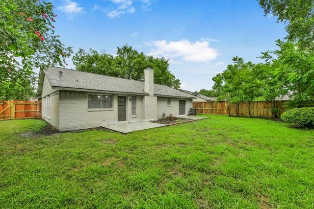 11415 Waxwood Drive, Houston, TX 77089