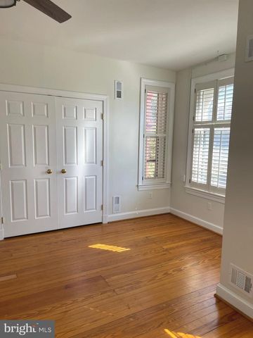 136 D ST SE #UPPER LEVEL, Washington, DC 20003