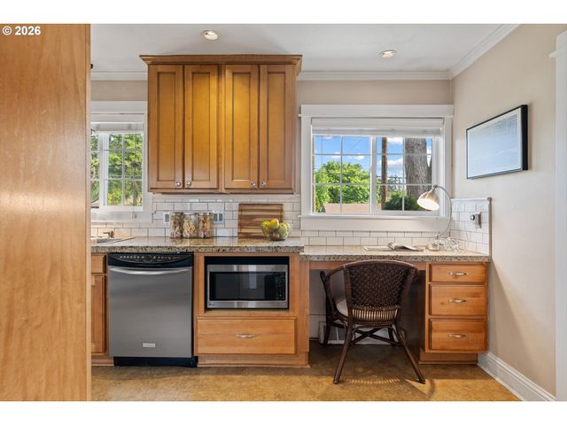 13860 Sw BUTNER Rd, Beaverton, OR 97006