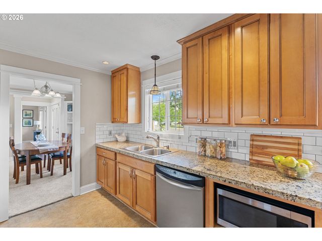 13860 Sw BUTNER Rd, Beaverton, OR 97006