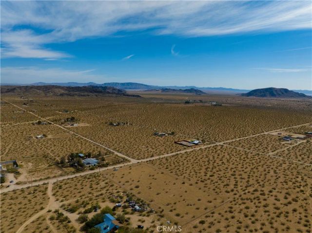 56785 Encantado, Landers, CA 92285