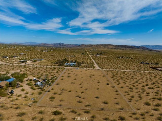 56785 Encantado, Landers, CA 92285