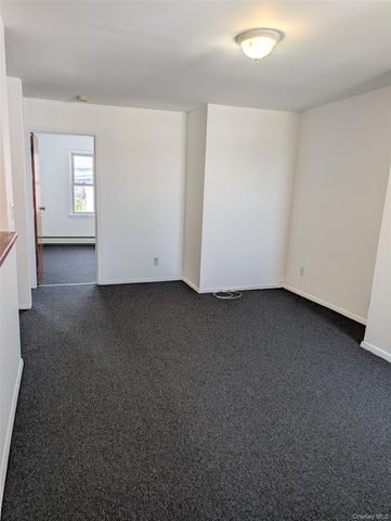 52-83 72nd Place 2, Maspeth, NY 11378