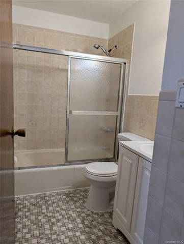 52-83 72nd Place 2, Maspeth, NY 11378