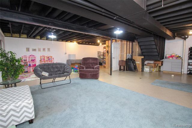 37734 Pebble Pointe Court, Clinton Township, MI 48038
