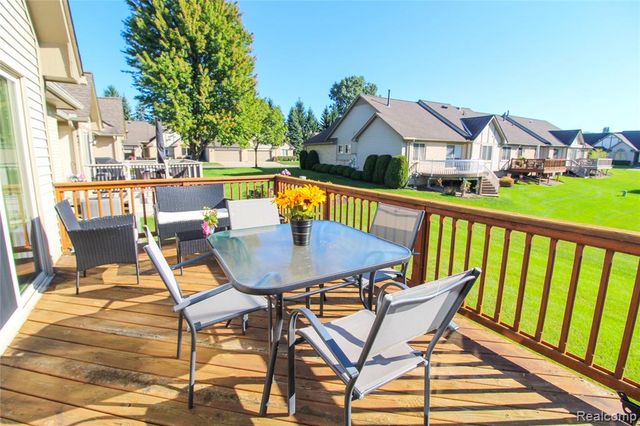 37734 Pebble Pointe Court, Clinton Township, MI 48038