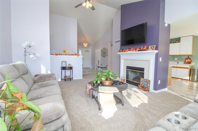 37734 Pebble Pointe Court, Clinton Township, MI 48038