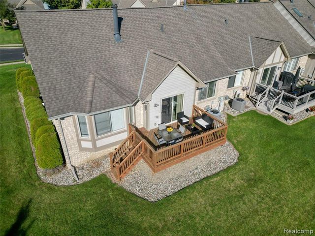 37734 Pebble Pointe Court, Clinton Township, MI 48038