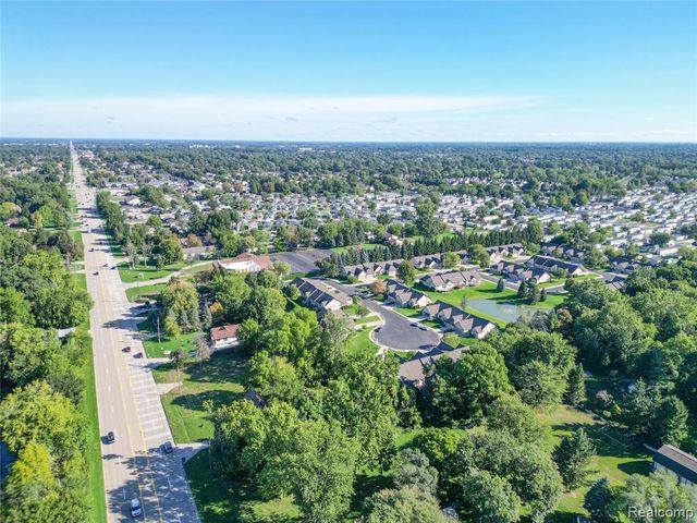37734 Pebble Pointe Court, Clinton Township, MI 48038
