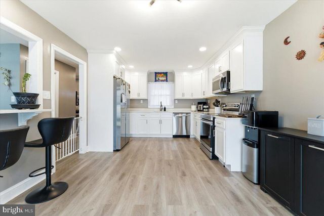 126 MILLBROOK DR, Willingboro, NJ 08046