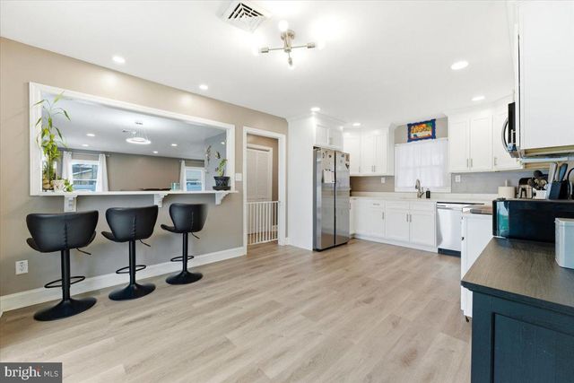 126 MILLBROOK DR, Willingboro, NJ 08046