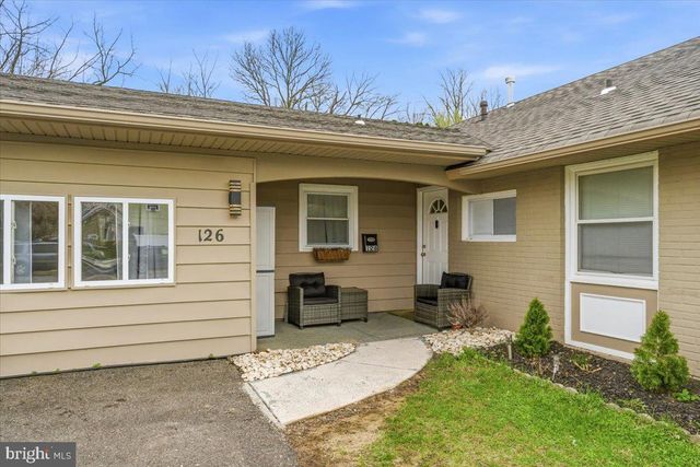 126 MILLBROOK DR, Willingboro, NJ 08046