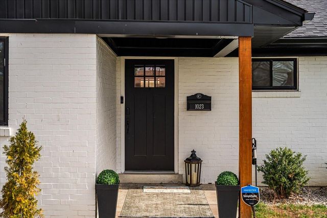 1023 Claiborne Way, Lexington, KY 40517