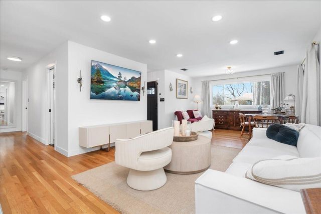 1023 Claiborne Way, Lexington, KY 40517