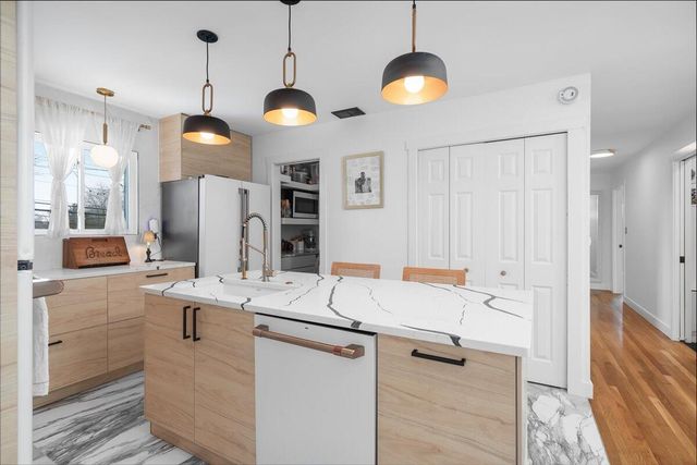 1023 Claiborne Way, Lexington, KY 40517