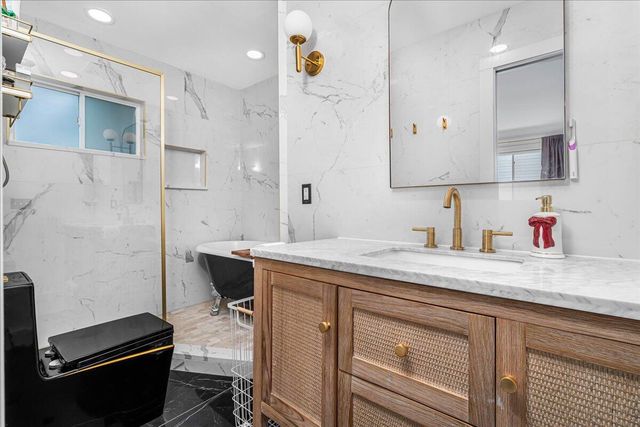 1023 Claiborne Way, Lexington, KY 40517