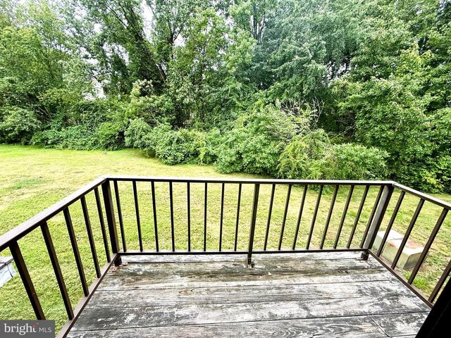 909 SILVER CT, Hamilton, NJ 08690