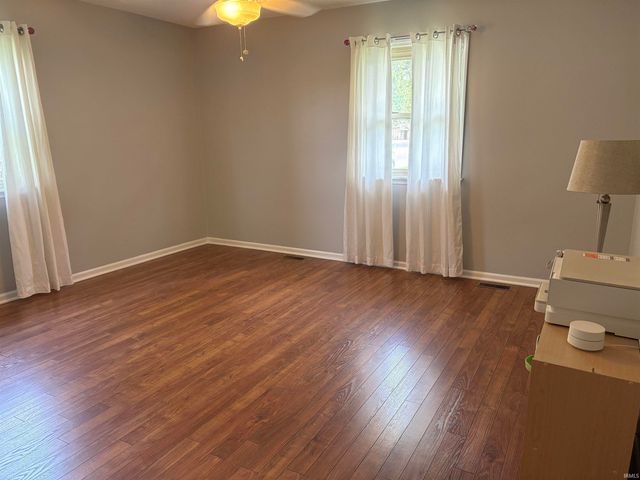 9844 Powers Drive, Newburgh, IN 47630